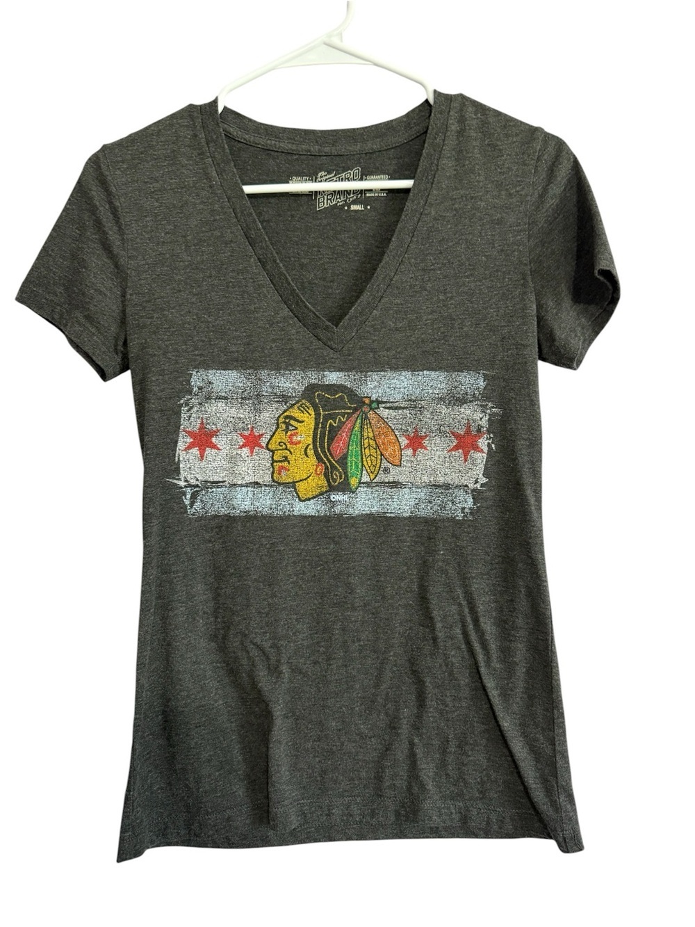 Chicago Blackhawks Gray V-neck T-shirt The Original Retro Brand Women’s Size S